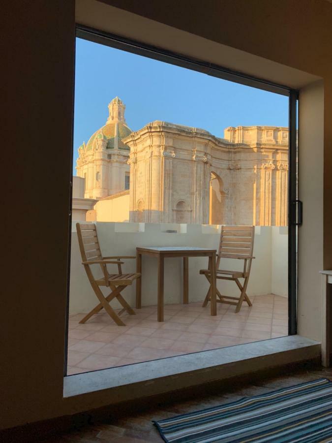 Апартаменты Central Cathedral Penthouse Трапани Экстерьер фото